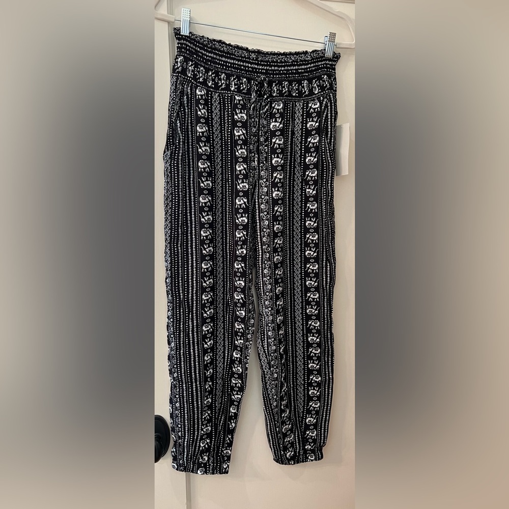Kingston Grey Juniors Elephant Print Smocked Waist Joggers, Size Medium